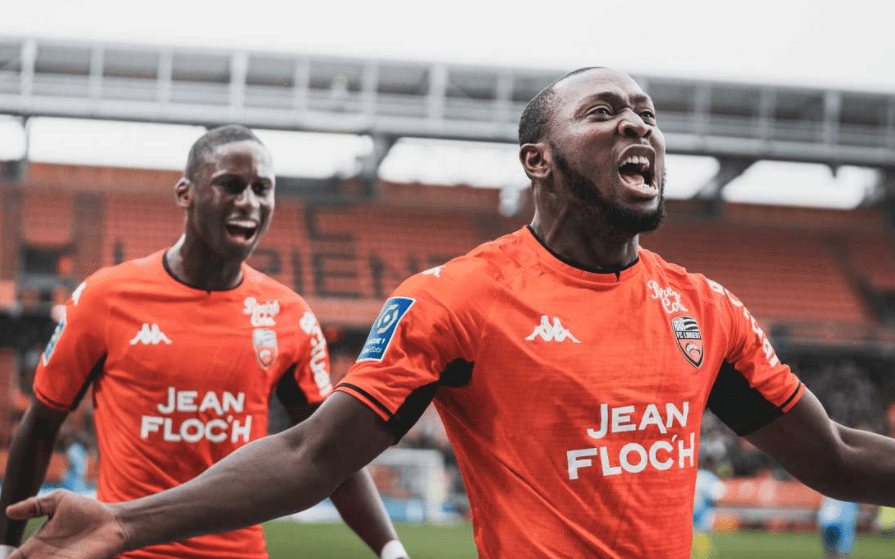 ag体育中国官网-今晚体能课后，成都蓉城状态回暖备战法甲，媒体盛赞，细节决定成败