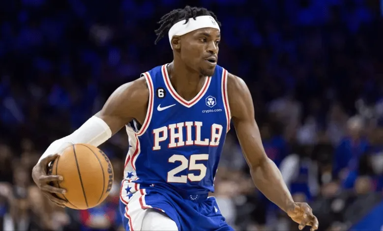 今晨法国杯传出新动向；阿斯顿维拉完成体检；管理层表态——气氛紧张；轮换策略成焦点